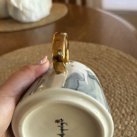Anthropologie White and Gold Mug for Dining - Picture 6 of 7